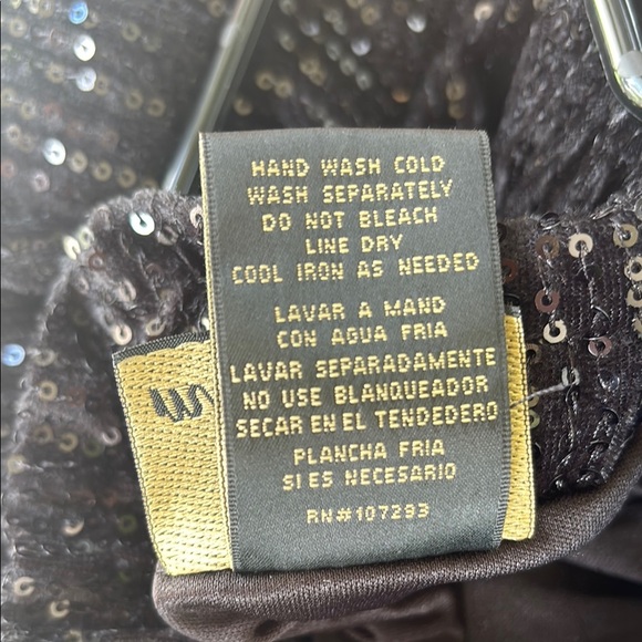 Metro Wear Shimmering Black A-Line Skirt - Picture 7 of 11